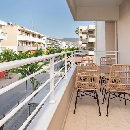 Appartement Beachfront Haven, 3 Min To - Gaia 2 *