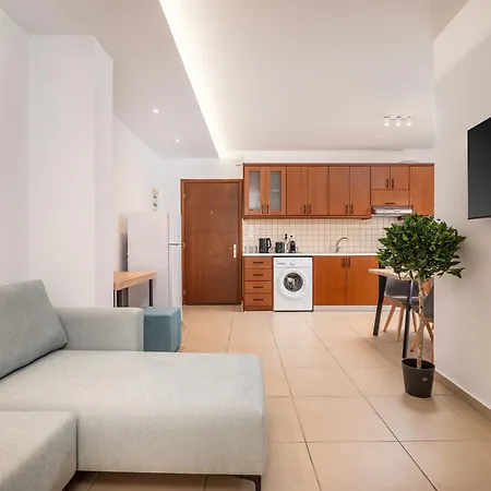 Beachfront Haven, 3 Min To - Gaia 2 Daire