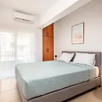 Beachfront Haven, 3 Min To - Gaia 2 Διαμέρισμα