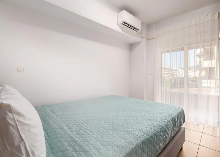Appartement Beachfront Haven, 3 Min To - Gaia 2